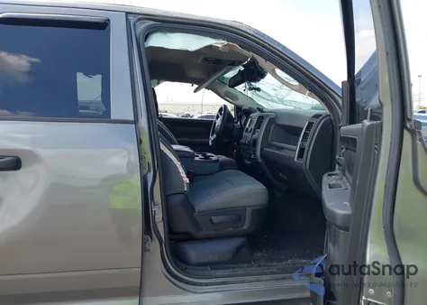 2013 Ram 1500 Express z USA, uszkodzony, nr VIN 1C6RR7FT2DS657956